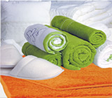 Cama, mesa e banho em Manaus