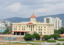 interdição de obra irregular