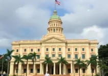Prefeitura de Manaus multa e embarga Águas de Manaus