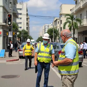 fiscalização na rua Marcílio Dias